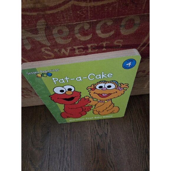 Pat-A-Cake and Other First Baby Games (Sesame Beginnings) - VERY GOOD - Picture 2 of 5